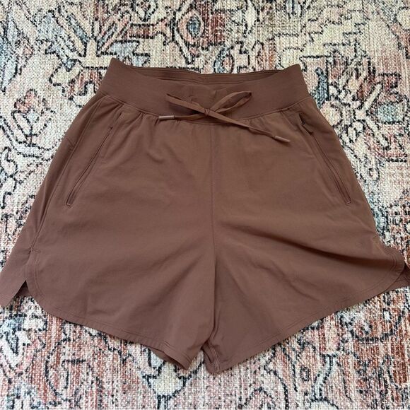 Lululemon License to Train High-Rise Short 4" in Dark Oxide Size 2 Brown Taupe - Picture 6 of 13